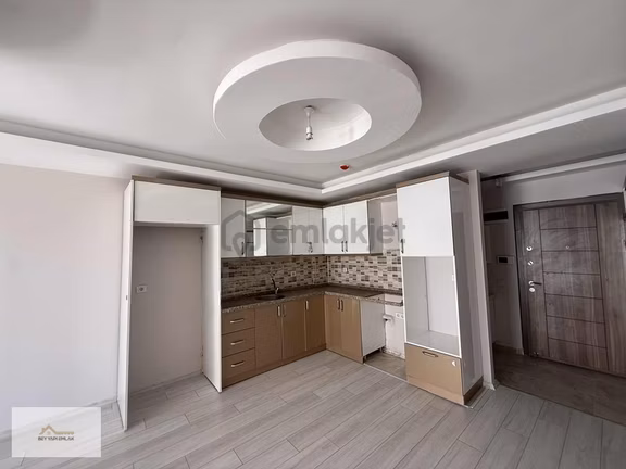 Bey Yapı Emlak'tan Ebeveyn Banyolu 2+1 Kiralık 1