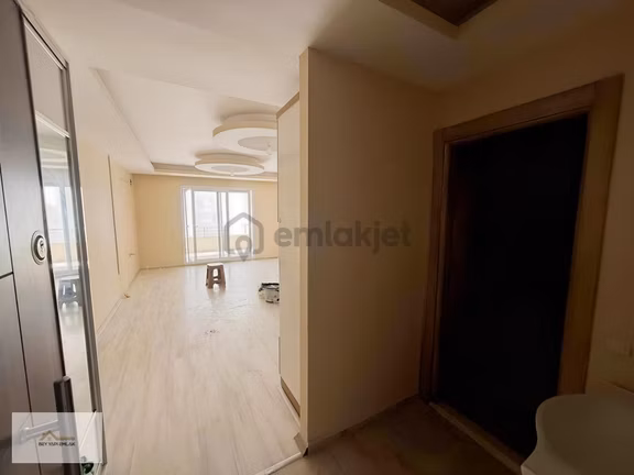 Bey Yapı Emlak'tan Merkezi Konum 2+1 Boş Kiralık Daire! 2