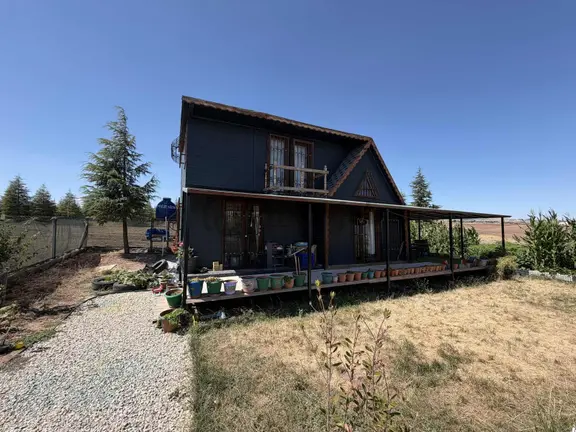 Gölbaşı'nda 500 M2 Hısselı Tarla Ve 64 Metre² 1+1 Ev Satılık 2