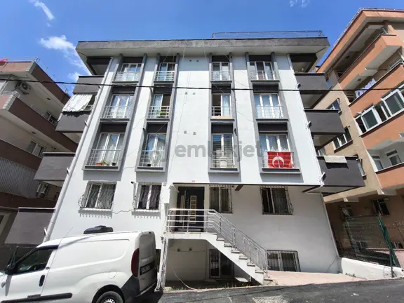 Fındıklı Mahallesi Çınar Caddesi'ne Komşu 3+2 Kiralık Dubleks 1