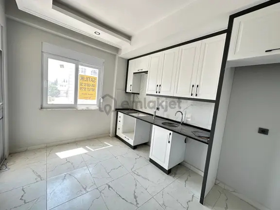 Aile Yaşamına Uygun Geniş Ve Kullanışlı Daire 2