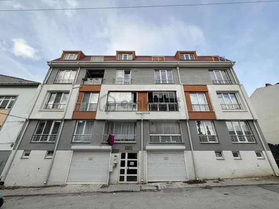 Pera'dan Çamlıca Mh. Birlik Cd. Yakını Kiralık 2+1 Dubleks Daire 1
