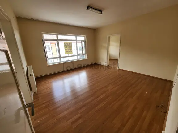 Burak Emlak'dan Kiralık Daire Kurtuluş Tepealtı Sk. 3+1 1