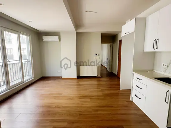 Turyap'tan Maltepe Yalı'da Sahile 2 Dk. Yeni, Kiralık 1+1 Daire 2