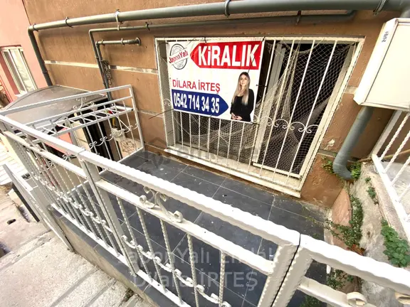 İzmir Karataşta Yeni Binada 2+1 Kiralık Daire 1