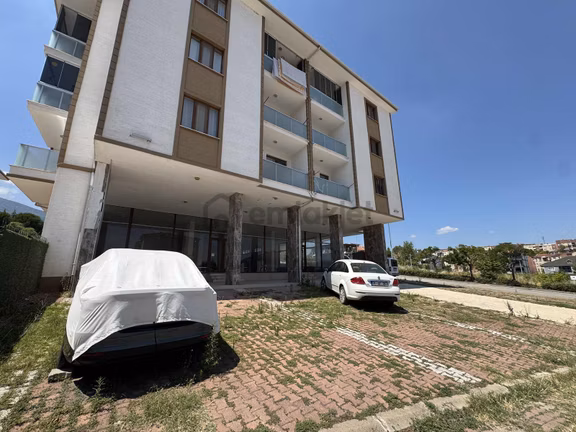Gençler Gayrimenkul'den Yenice'de Showroom Mağaza 2