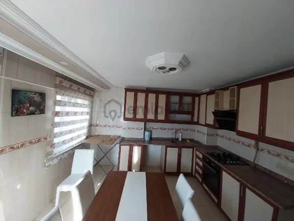 Kuyualan Mahallesi'nde Asansörlü Doğal Gazlı 2+1 Açık Mutfaklı Full Eşyalı Kiralık Daire 2