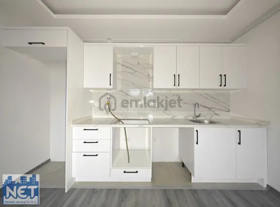 Net Profesyonel Emlak'tan Üniversite Mahallesi'nde 1+1 Daire 1