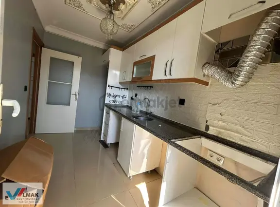 Evalmak'tan Esenyurt Süleymaniye Mah.de Kiralık 2+1 Daire 2