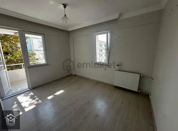 Mercan' Çamlık Caddesi Üzeri 125 M2 3+1 Kiralık Daire 2