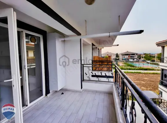 Remax Mavi'den, Arifiye Hanlıköy'de, 2+1, Yerden Isıtma Daire 2