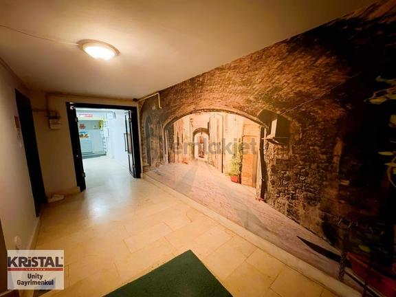 İstiklal'de Satılık 2+0 Asansörlü Eşyalı Arakat Daire 2