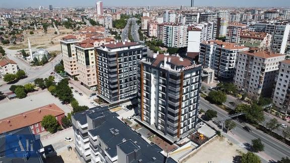 Ali Kasaplargil'den Cadde Üstü Prestijli Kiralık Ofis 2