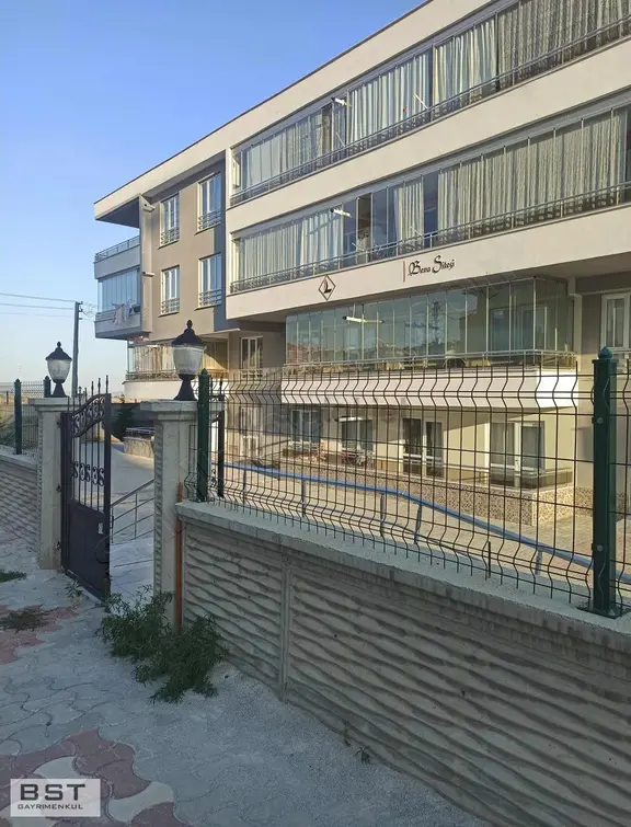 Sancak Mahallesi Satılık 2 + 1 Ayrı Mutfaklı 125 M² Net 1