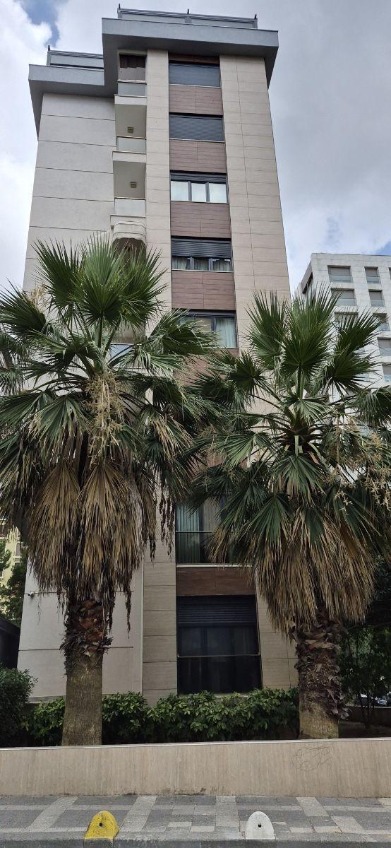 Ethemefendi'de, Bağdata Yakın, Marmaray'a 300 M. Geniş 3+1 2