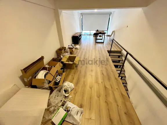 Bağlıca Mahallesi Satılık 75 M² Masrafsız Dükkan 2
