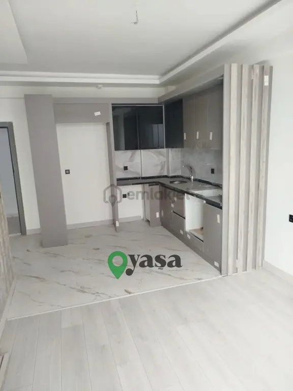 Yaşa Gyd - Tömükte Denize 300 Metre | Havuzlu Sitede 1+1 Kiralık 2