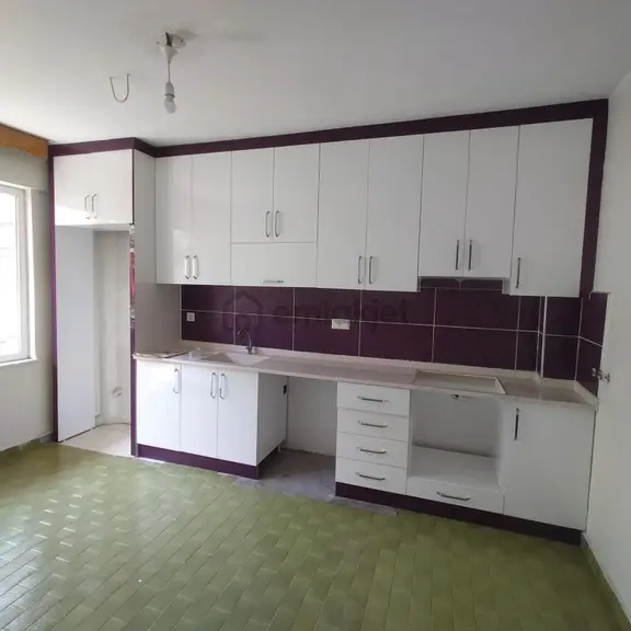 Ender Uysal Gayrimenkulden Kayhanda Kiralık Sobalı 3+1 Arakat Geniş Daire... 1