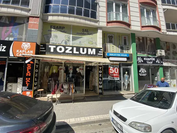 Bulut Emlak; Devren Kiralık Bayan Giyim Mağazası 2