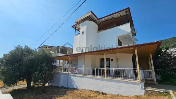 Didim Akbük’te Eşyalı Deniz Ve Doğa Manzaralı 3+1 Fırsat Villa 1
