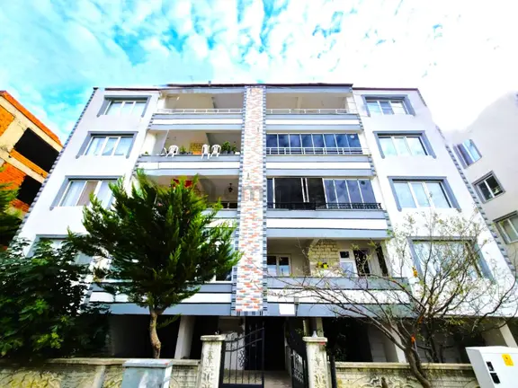 𝄞melodi'den Akçay'da Uygun Fiyata Ev Alın Ayrı Mutfaklı Ön Cephe Ara Kat 2+1 Daire 2