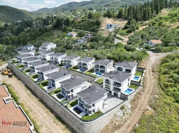 Kw Arven'den 4+1 300 M² Site İçi Havuzlu Deniz Manzaralı Villa 2