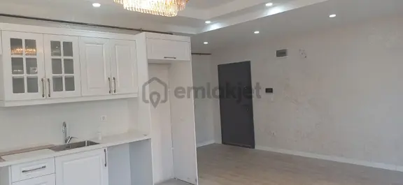 Avcılar Cihangirde Cadde Üstü Satılık Home Ofis 2