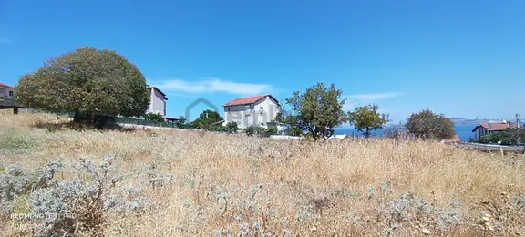 Donatkentte Deniz Manzaralı Satılık 297m2 3.sit Alanı Arsa 1
