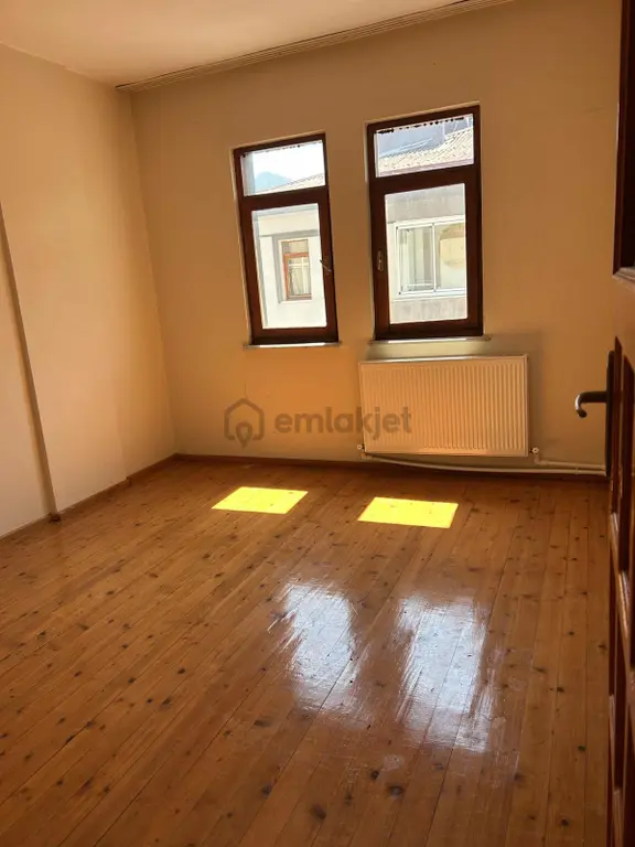 Cide Çarşı Sggk Yanı Daire120m2 2