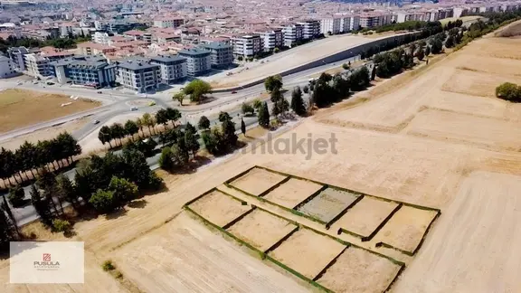 Çevre Yoluna Cephe 347 M2 Satılıkhobi Bahçesi 1