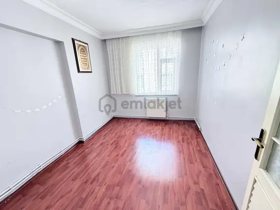 Sefaköy İnönü Mah Kiralık 3 + 1 Daire 3 Cü Kat Site İçi Daire 2