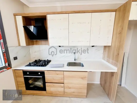 Kerim'den Küçükkuyu Merkez'de Ebeveyn Banyolu 2+1 Satılık Daire 1