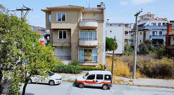Hly Gayrimenkul'den 52 Evler Mah.de 8+1 380 M2 Müstakil Villa 2