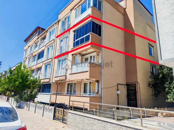 Kurtuluş Mahallesinde 3+1 Ara Kat 130 M² Ebeveyn Banyolu Ferah 1