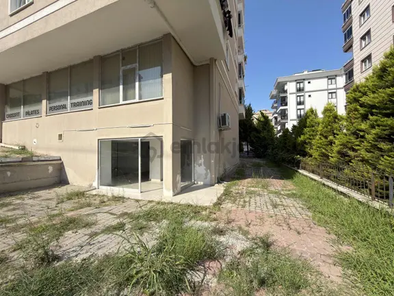 19 Mayıs Bulvarı'na Cephe / Bahçeli / 85m2 Net | Remax Gökhan 2