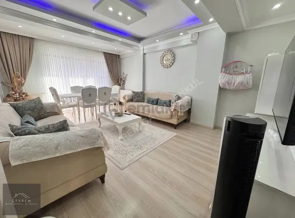 *çevrem* Gültepe'de Metrobüse Yakın Harika Konumda 2+1 90m² 2