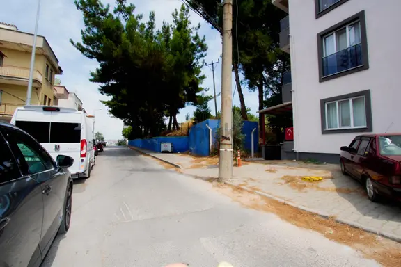 Mir'den Toygar Mah.'de 185 M² 3 Kat İmarlı Satılık Arsa 2