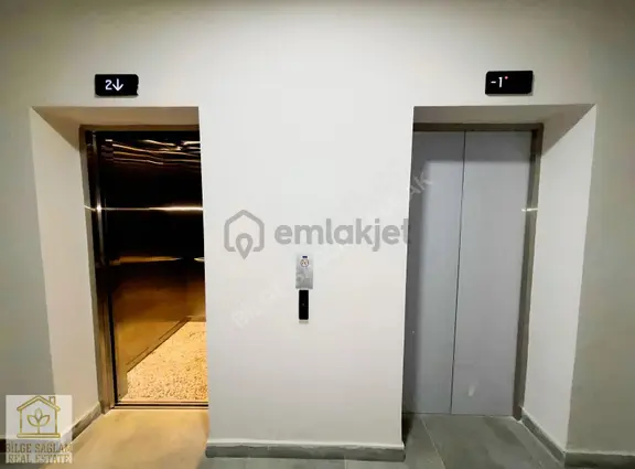 Döşemealtında Site İçi Havuzlu Kapalı Otoparklı Eşyalı 1+1 2