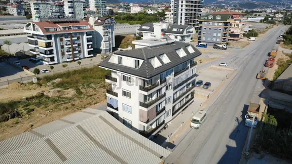 Alanya Payallarda Satılık 2+1 Ayrı Mutfak Geniş Daire 1