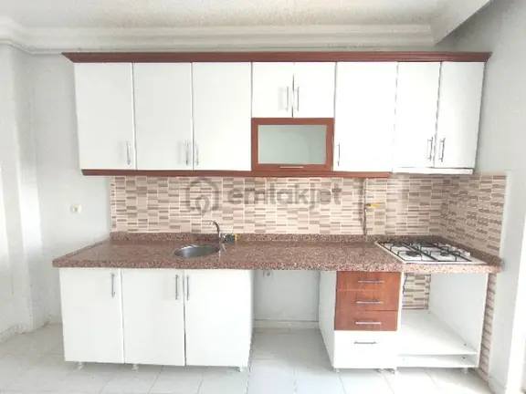 İstanbul Başakşehir Fenertepe 11.bölgede Metroya Yakın 2+1 85 M2'lik Kiralık Daire 1