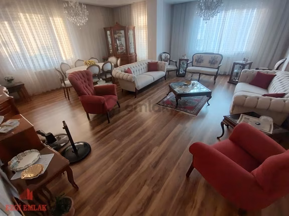 Değirmiçem Mah.satılık 4+1 Göbek Daire 1