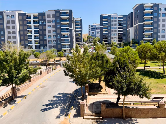 Menemen, Koyundere, Site İçi, Havuzlu ,lüks 1+1 Satılık Daire 1