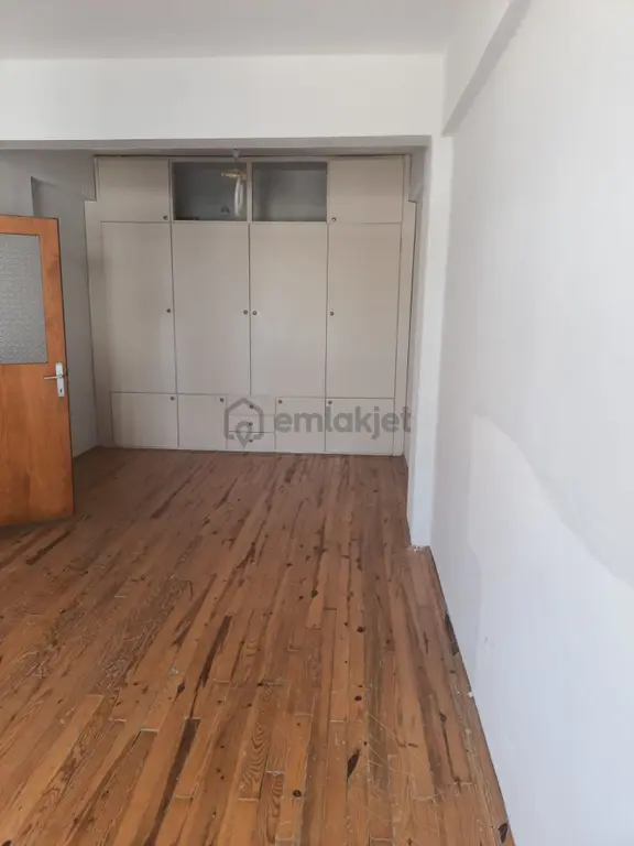 Kumluca Çarşı Cadde Üzeri Kiralık 2+1 Daire 1