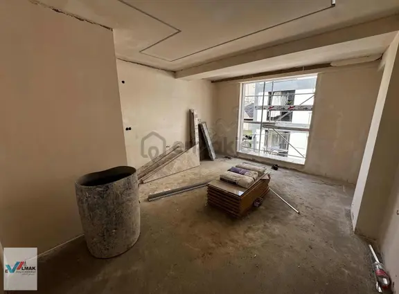 Evalmak'ta 2+1 (90m2)tek Daire Üzeri Satılık Arakat Daire 2