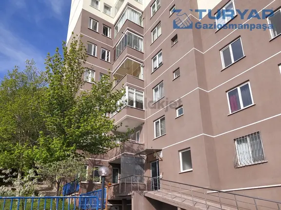 Reşat Nuri Caddesi Vadi Sitesinde 2+1 Daire 1