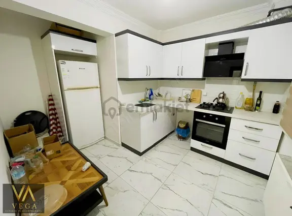 Muradiye'de Satılık Kapalı Mutfaklı 2+1 Arakat Daire 1