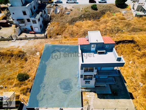 Seferihisar Girişi Cevrekent Sitesin De 300 M2 Arsa 2