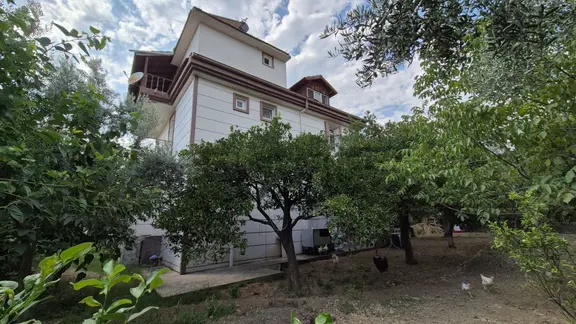 Köyceğiz Yenimahalle'de Satılık 6+2 Tripleks Ev, 250m², 884m² Arsa 1