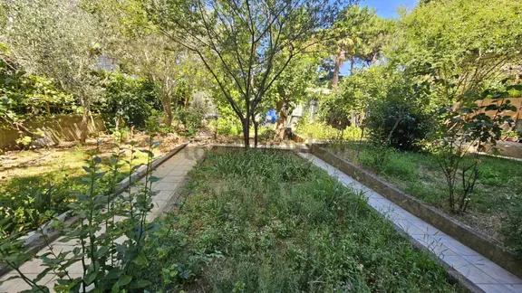 Remax Anı 'dan Beylerbeyi 'nde Bahçe Katı 2+1 Kiralık Daire 1