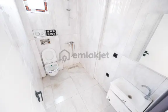Cevizlidere'ye Komşu, Huzur Mahallesi Yeni Binada 1+1 Satılık 2